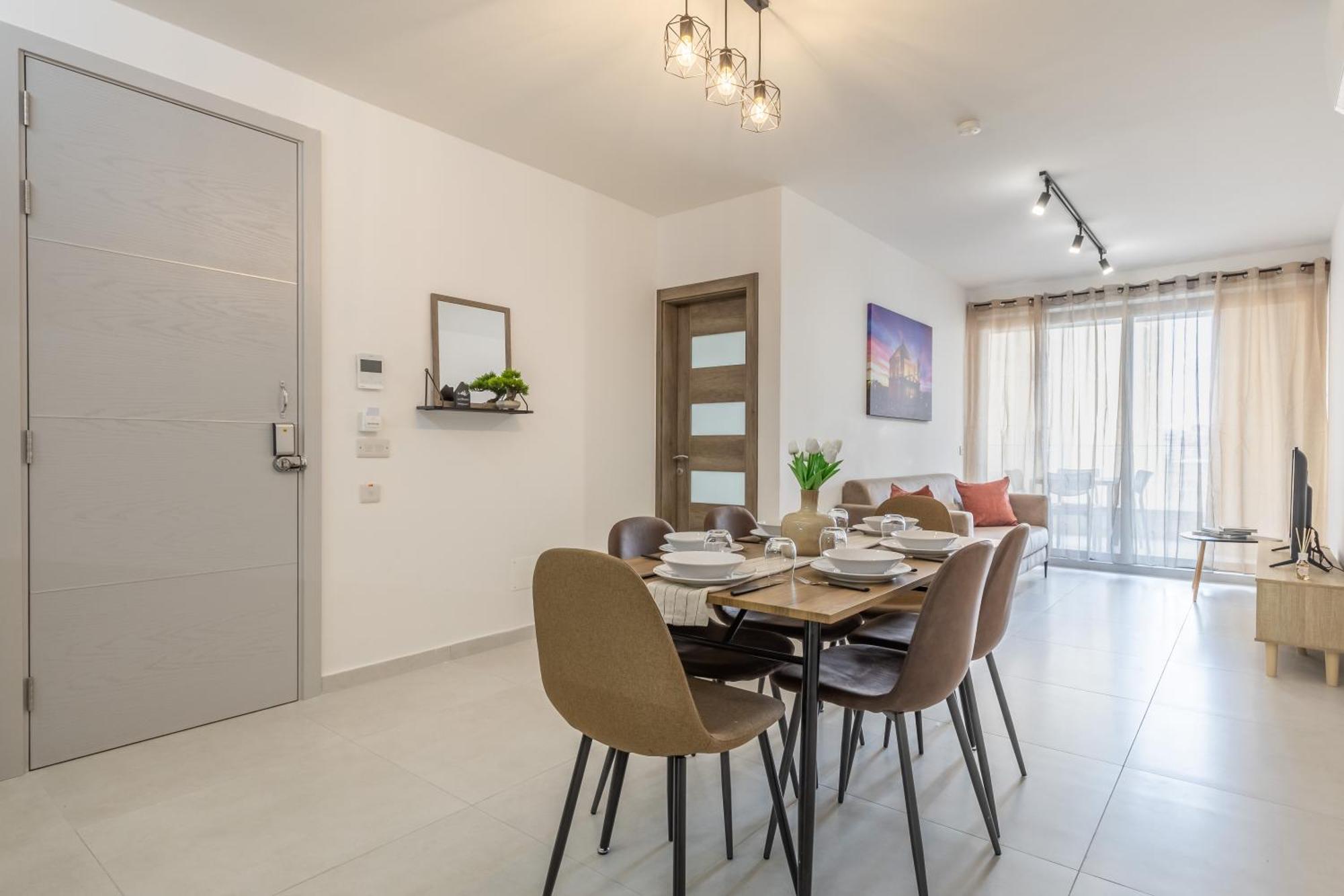 Steps Away From The Sea In - Sleeps 6 Слима